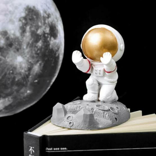Suporte de Mesa Astronauta para Smartphone de Plástico - OR-SP05