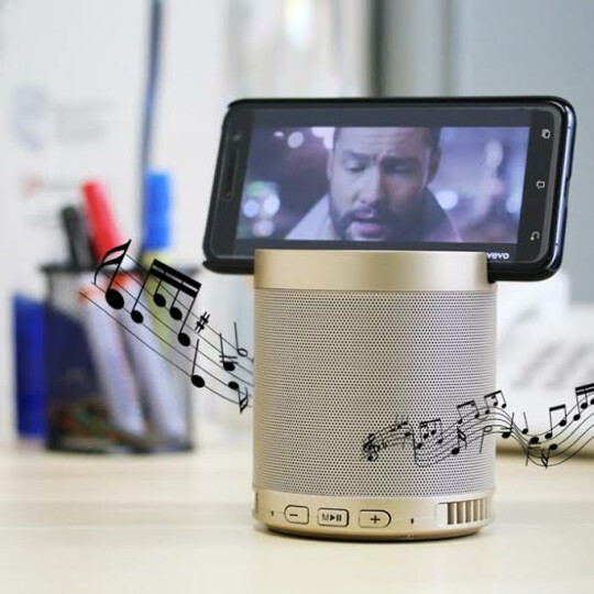 Mini Caixa de Som Bluetooth Usb/SD/Aux/FM Portátil - Q3
